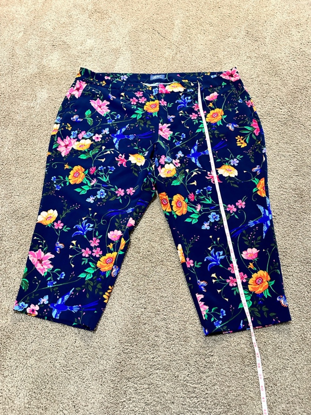 Old Navy Harper mid rise floral crop pants size 26 - Picture 7 of 11